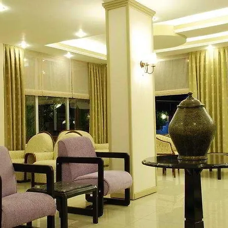 Berk فندق Ayvalı